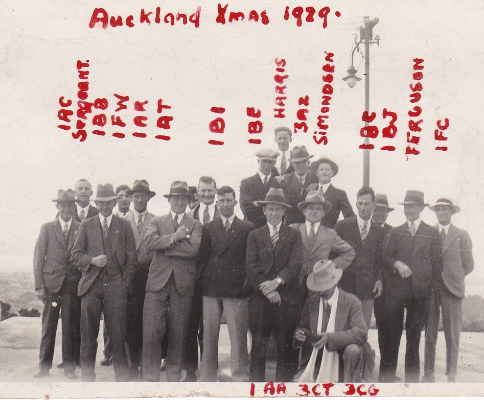 A Christmas meeting in 1929.